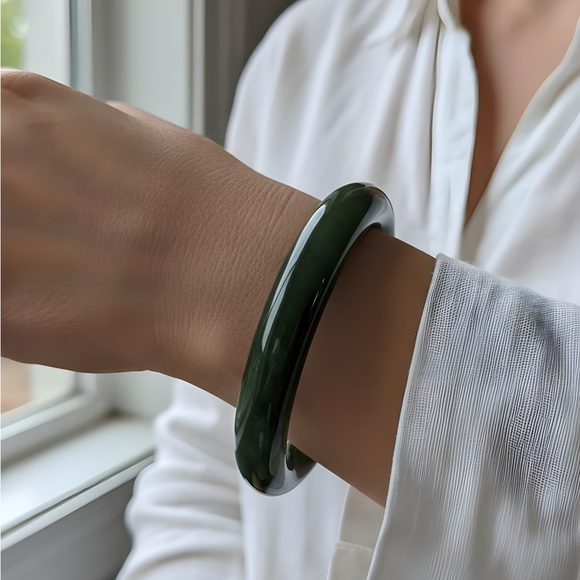 Matching JADE Bangle & Rings - Picture 4 of 8